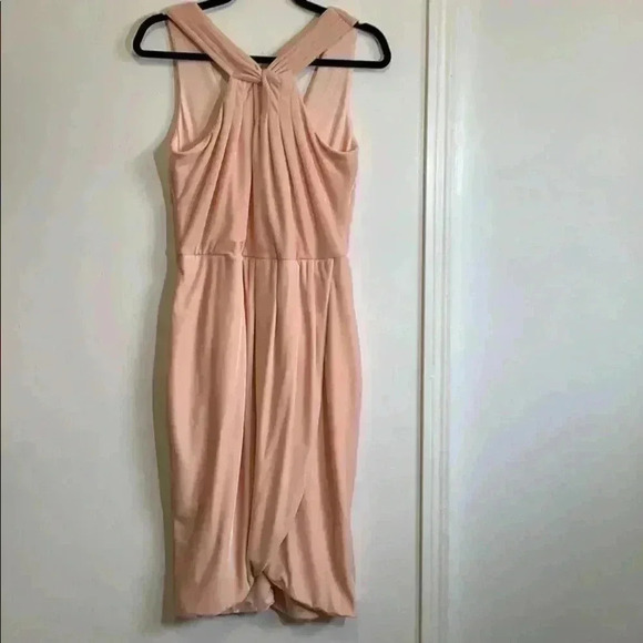 ⭐️HOST PICK⭐️ BNWT Cupcakes and cashmere women’s velvet dress size 4 - Picture 3 of 5